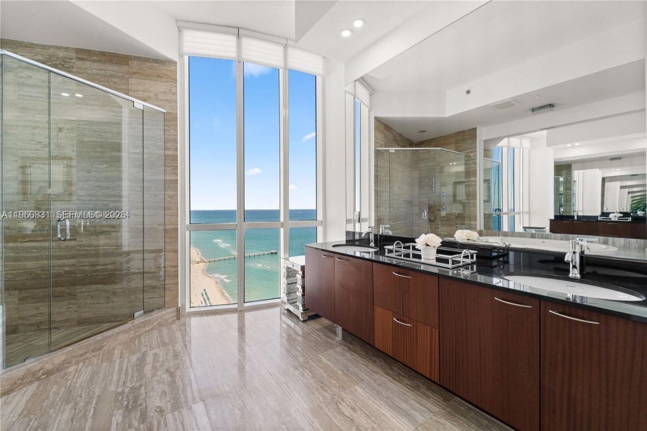 16001 Collins Ave, Unit 3501, Sunny Isles Beach, FL 33160 Photo