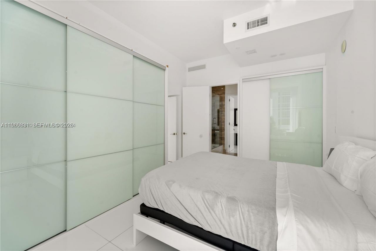 16001 Collins Ave, Unit 3501, Sunny Isles Beach, FL 33160 Photo