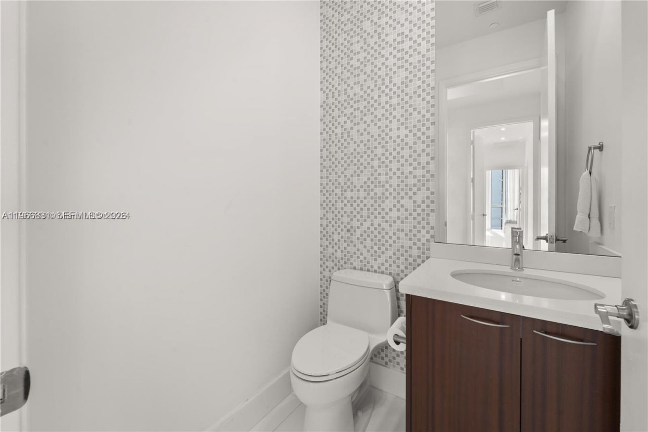 16001 Collins Ave, Unit 3501, Sunny Isles Beach, FL 33160 Photo