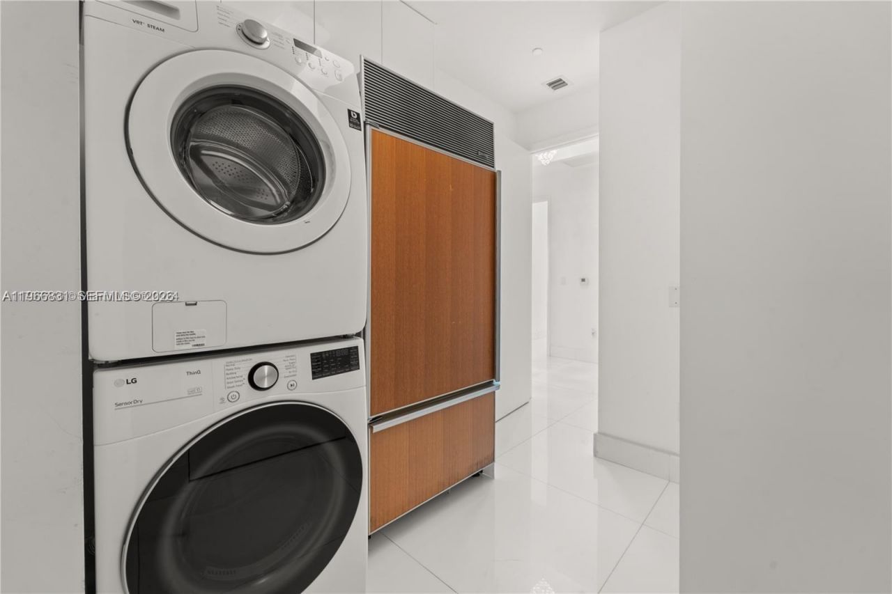 16001 Collins Ave, Unit 3501, Sunny Isles Beach, FL 33160 Photo