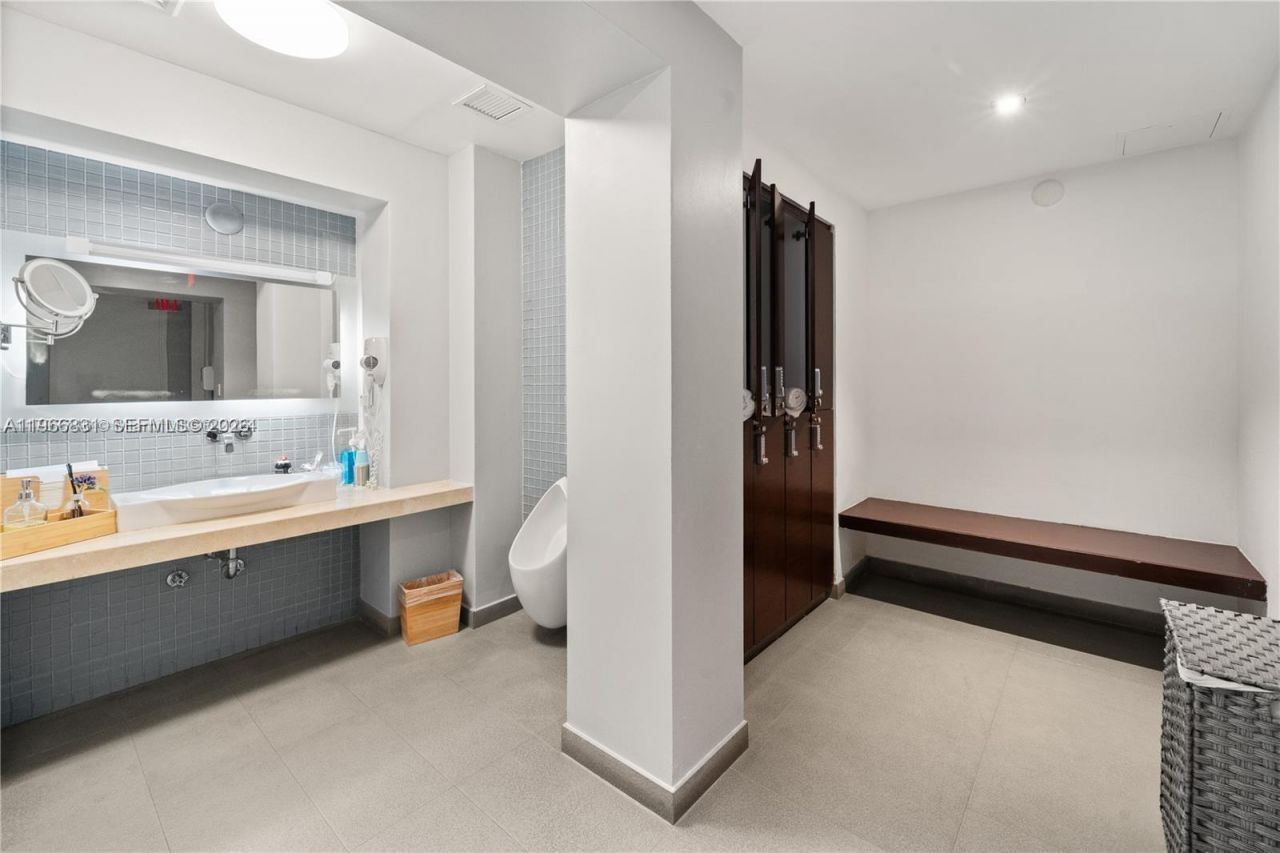 16001 Collins Ave, Unit 3501, Sunny Isles Beach, FL 33160 Photo