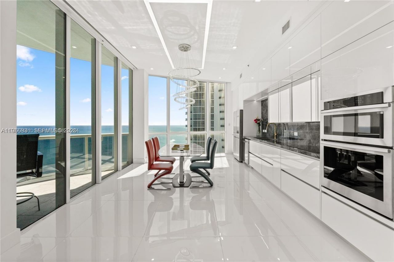 16001 Collins Ave, Unit 3501, Sunny Isles Beach, FL 33160 Photo