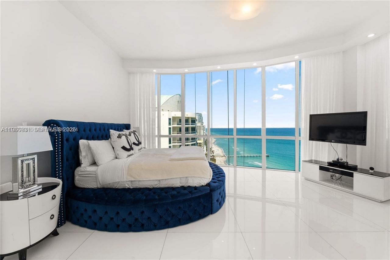 16001 Collins Ave, Unit 3501, Sunny Isles Beach, FL 33160 Photo