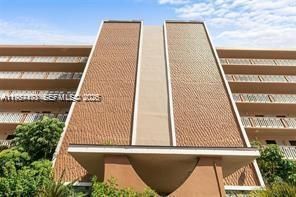 301 NE 14th Ave , Unit 702, Hallandale Beach, FL 33009 Photo