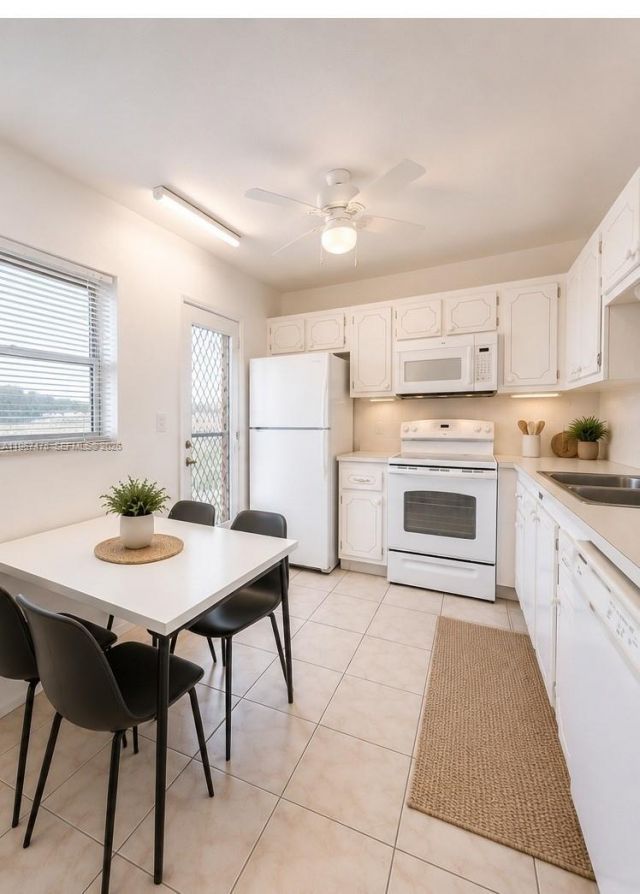 301 NE 14th Ave, Unit 702, Hallandale Beach, FL 33009 Photo