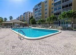 301 NE 14th Ave , Unit 702, Hallandale Beach, FL 33009 Photo