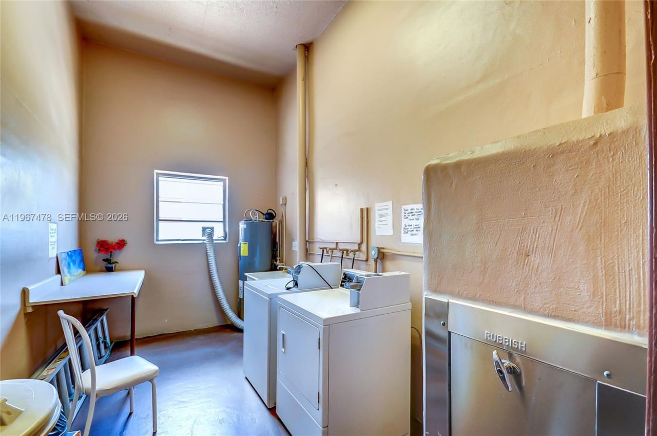 301 NE 14th Ave, Unit 702, Hallandale Beach, FL 33009 Photo