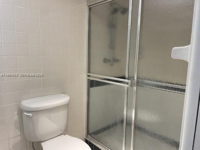 301 NE 14th Ave , Unit 702, Hallandale Beach, FL 33009 Photo