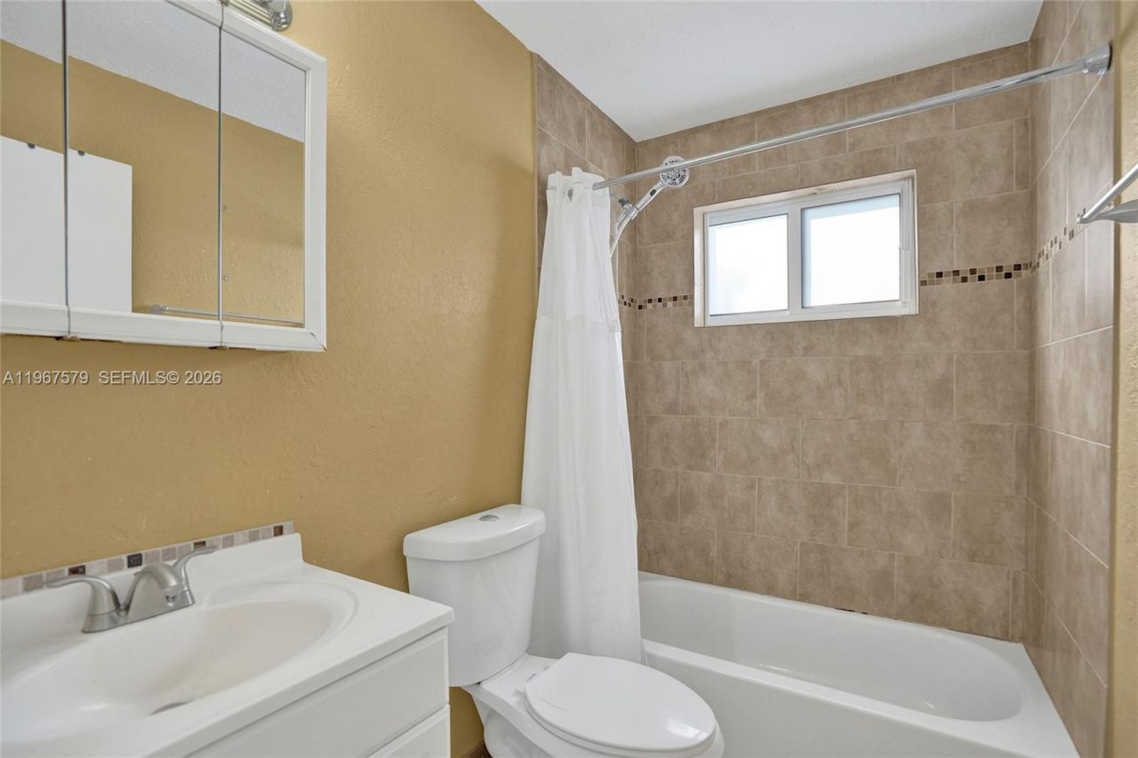 3221 SW 67th Way, Miramar, FL 33023 Photo