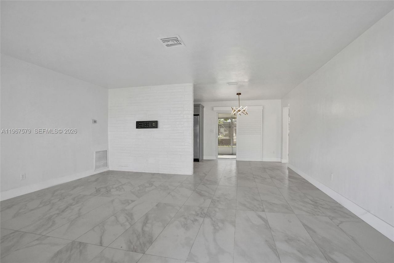 3221 SW 67th Way, Miramar, FL 33023 Photo