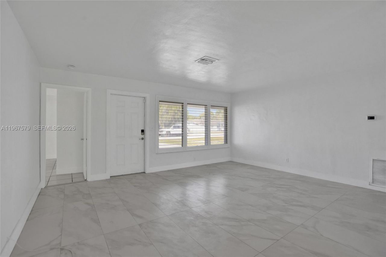 3221 SW 67th Way, Miramar, FL 33023 Photo