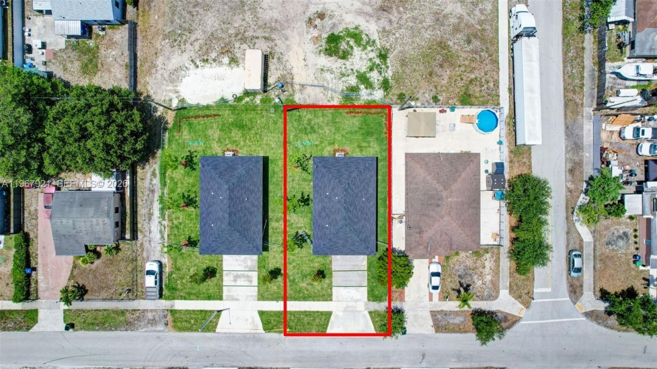 2421 NW 153 St, Miami Gardens, FL 33054 Photo