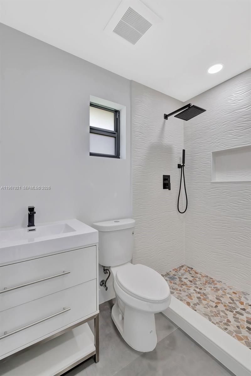 2421 NW 153 St, Miami Gardens, FL 33054 Photo