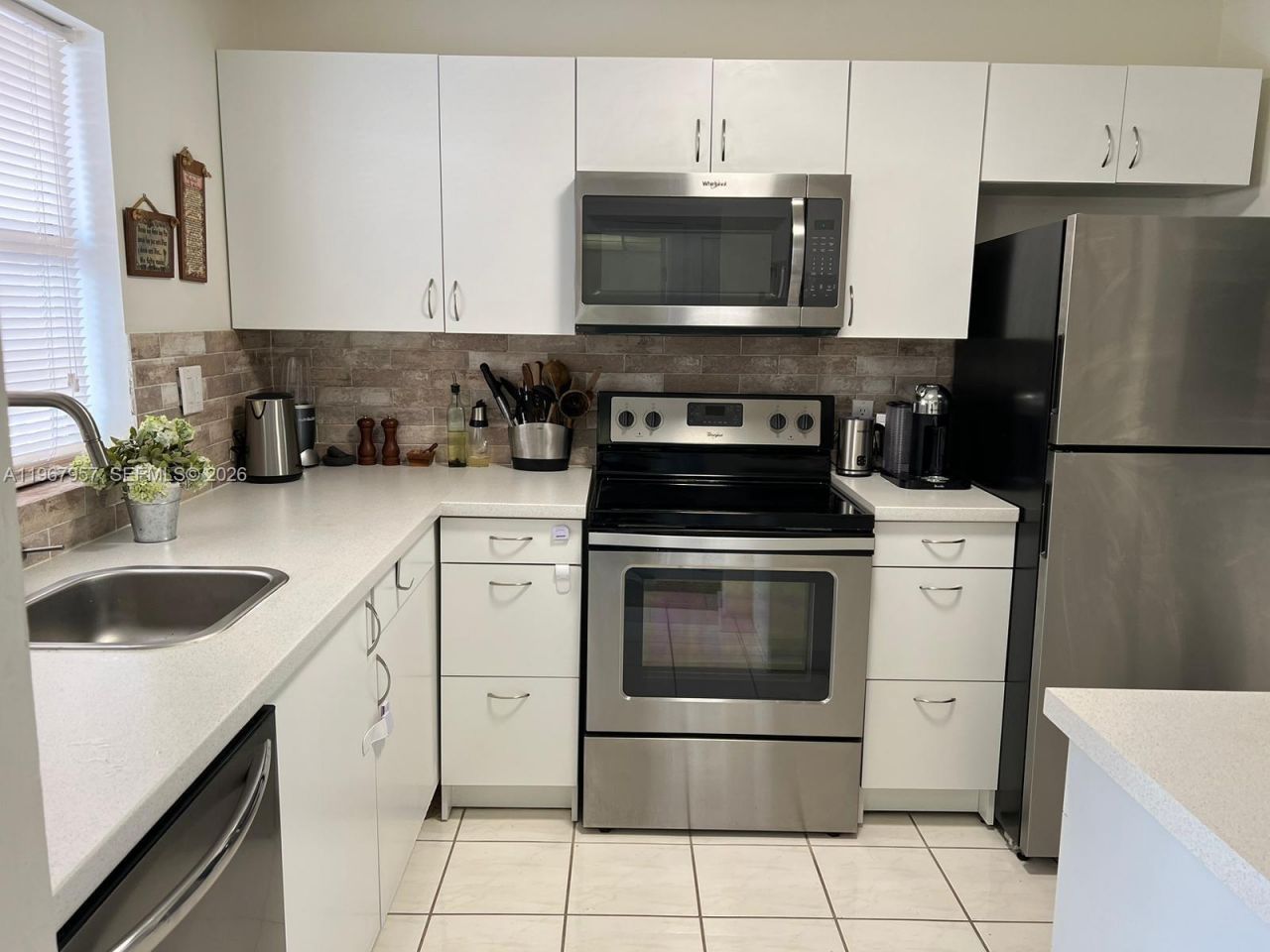 9581 Sunrise Lakes Blvd , Unit 208, Sunrise, FL 33322 Photo