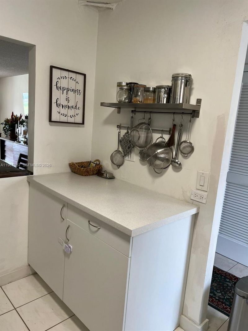 9581 Sunrise Lakes Blvd , Unit 208, Sunrise, FL 33322 Photo