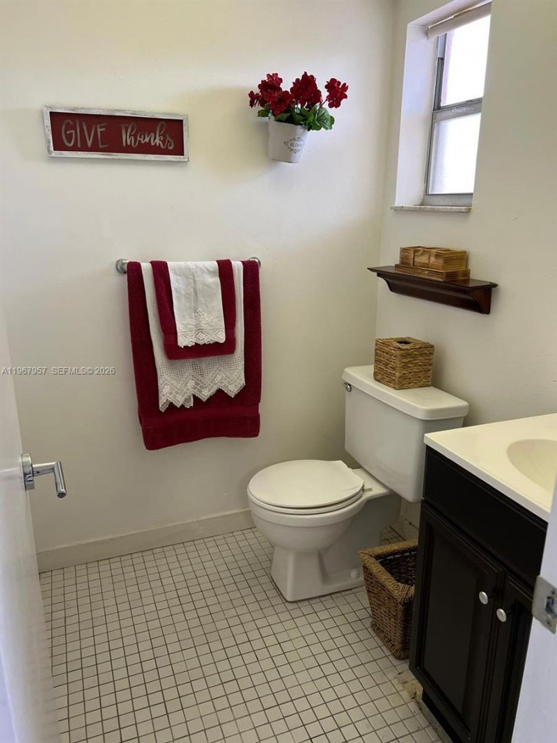 9581 Sunrise Lakes Blvd , Unit 208, Sunrise, FL 33322 Photo