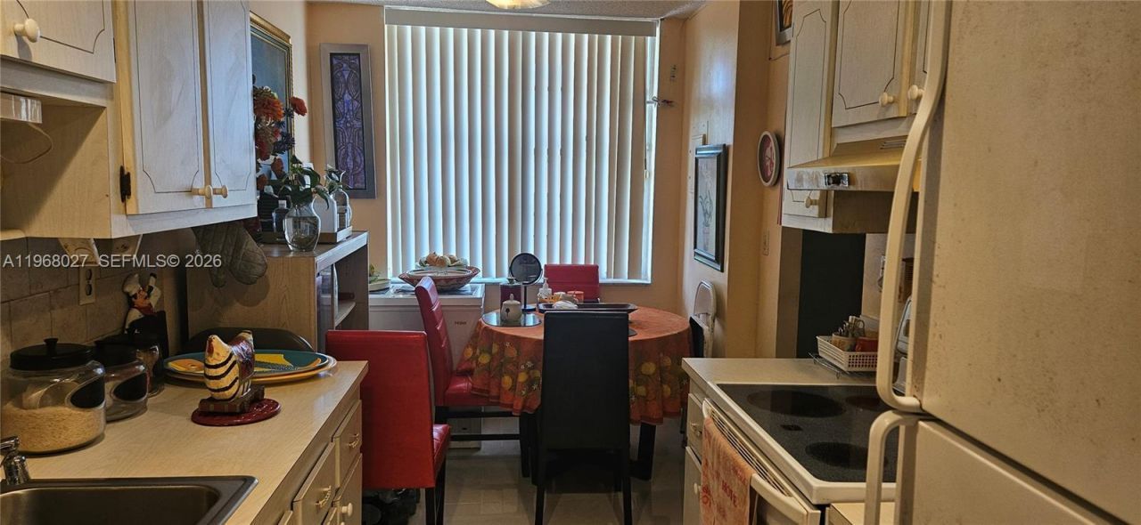 2649 NW 48th Ter , Unit 338, Lauderdale Lakes, FL 33313 Photo