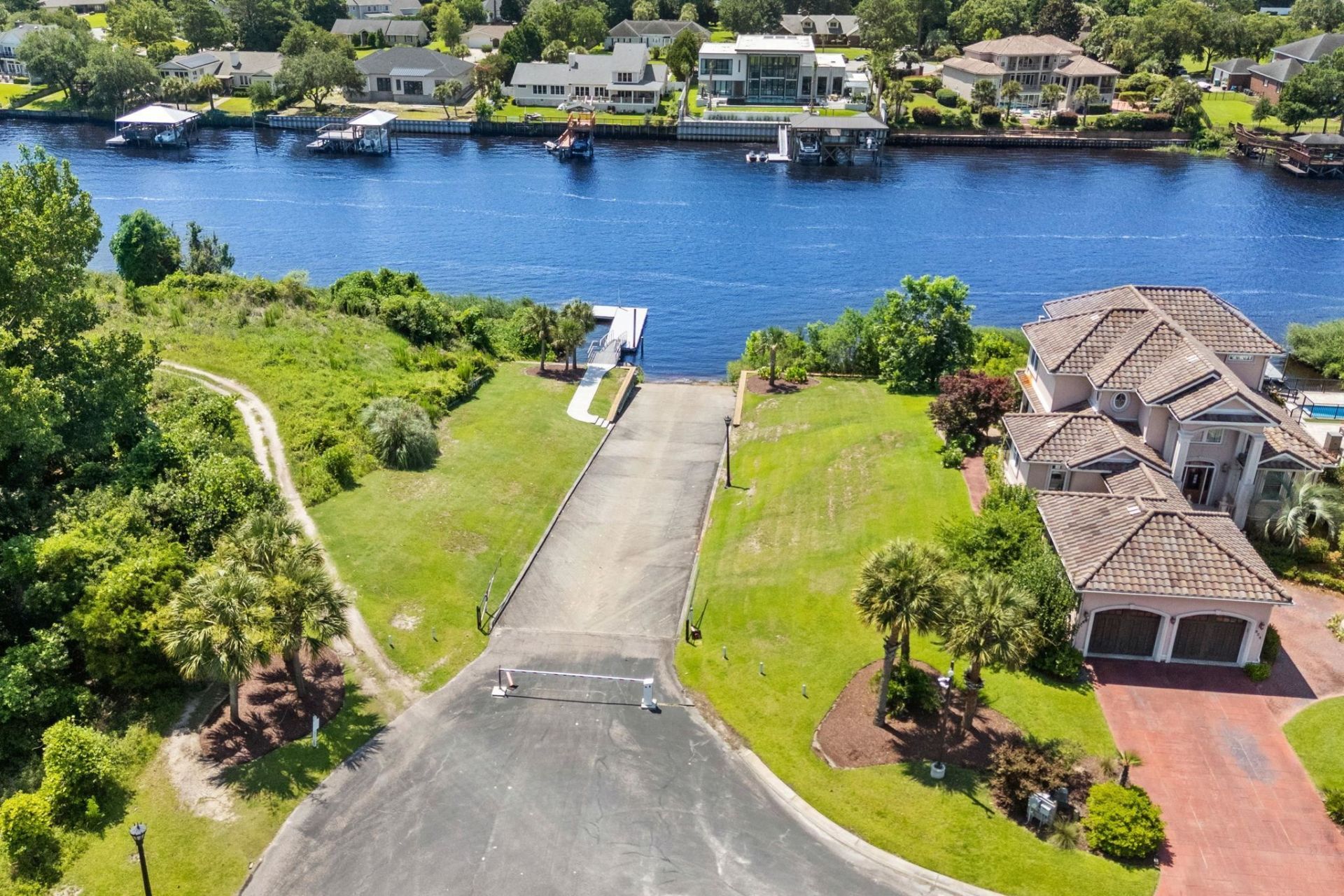 925 Shipmaster Ave. Photo 60