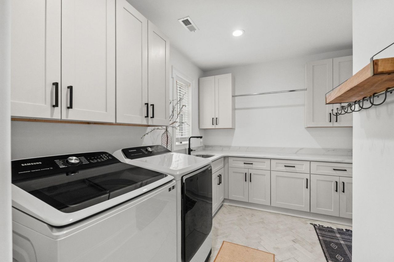 925 Shipmaster Ave. Photo 61