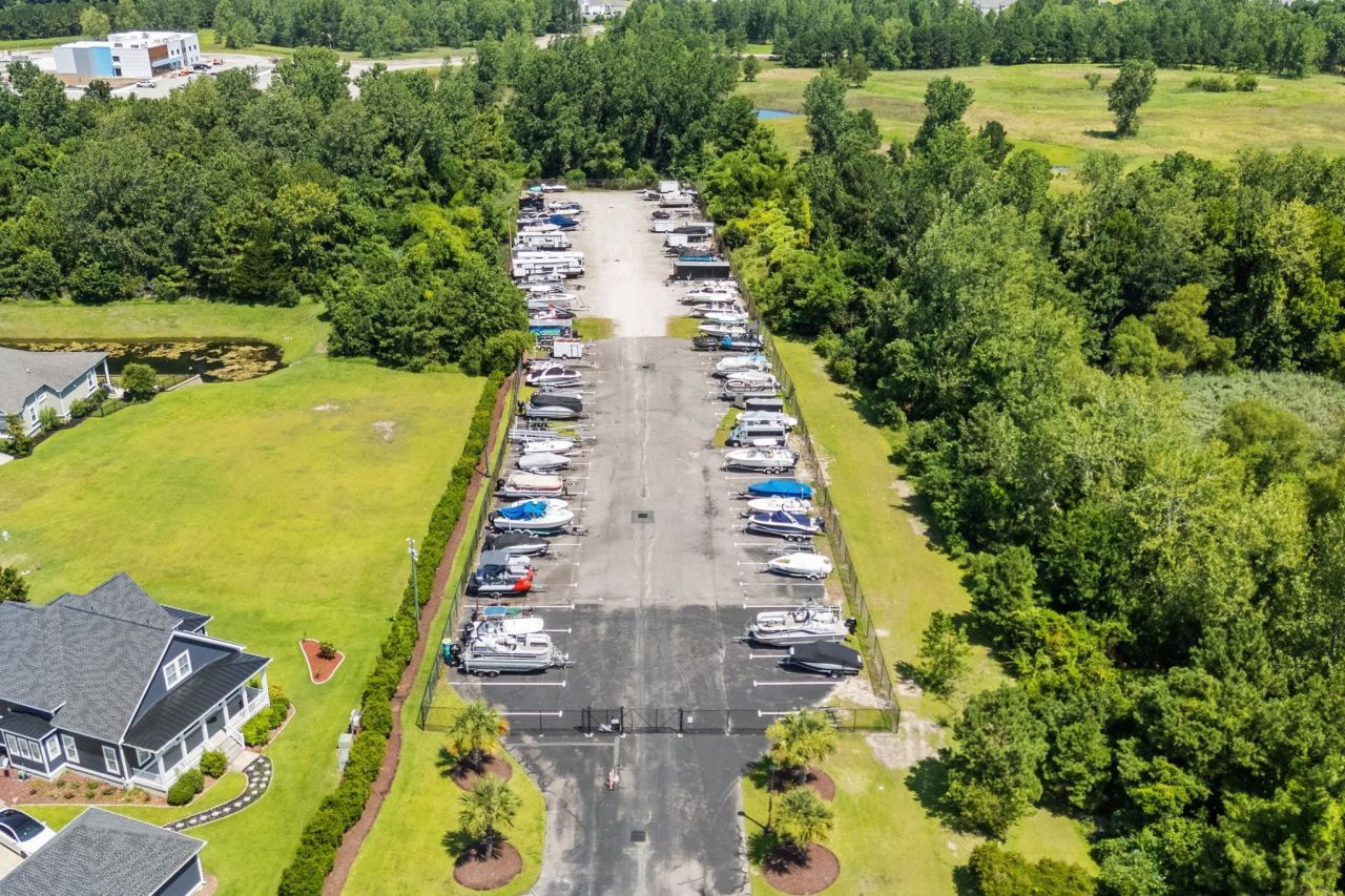 925 Shipmaster Ave. Photo 87