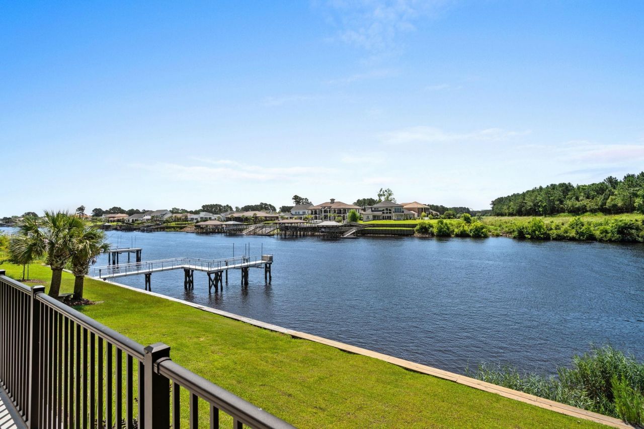 925 Shipmaster Ave. Photo 90