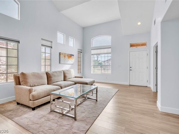 8324 Sedona Sunrise Drive, Las Vegas, NV 89128