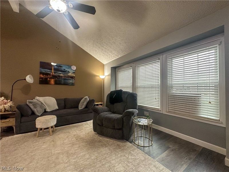 3275 Woodland Trail, Unit D, Cortland, OH 44410 Photo 5