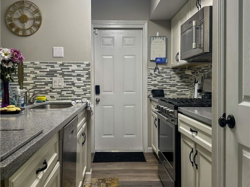 3275 Woodland Trail, Unit D, Cortland, OH 44410 Photo 9