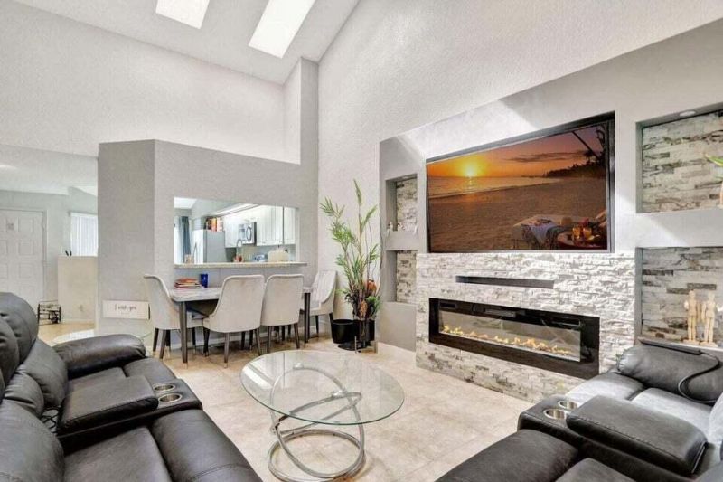 8353 Waterford Avenue, Tamarac, FL 33321 Photo