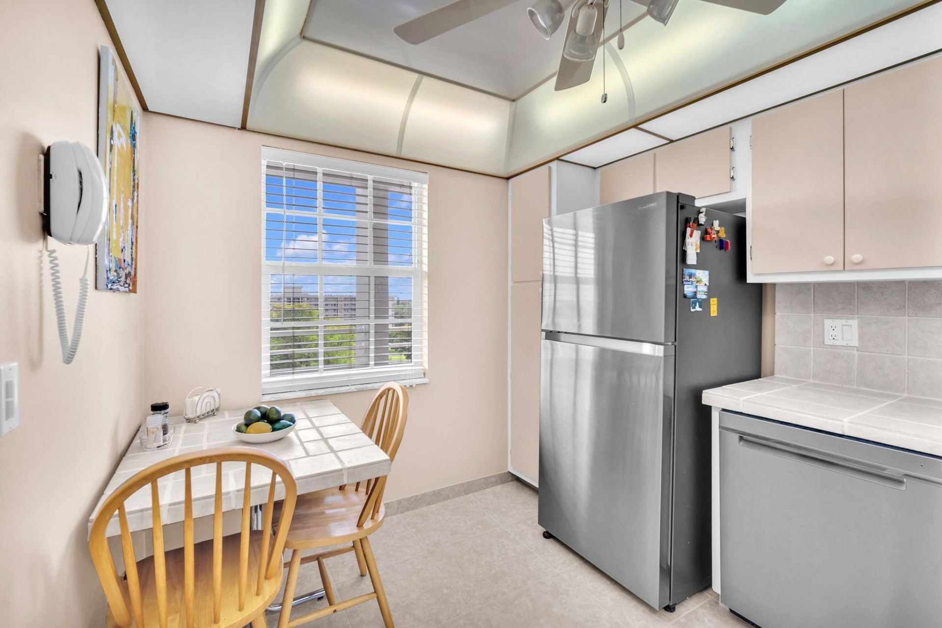 605 Oaks Drive, Unit 907, Pompano Beach, FL 33069 Photo