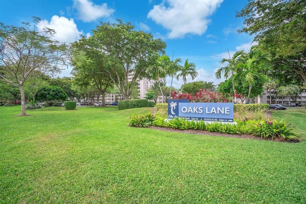 605 Oaks Drive, Unit 907, Pompano Beach, FL 33069 Photo