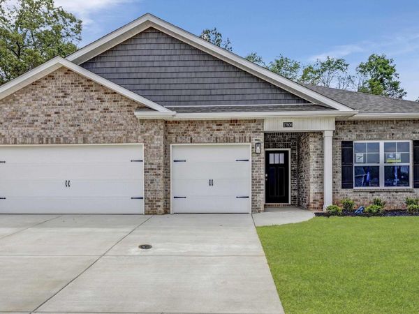 27606 Onyx Court, Athens, AL 35749