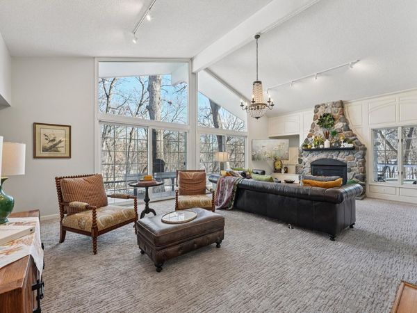 28 Eagle Ridge Road, North Oaks, MN 55127