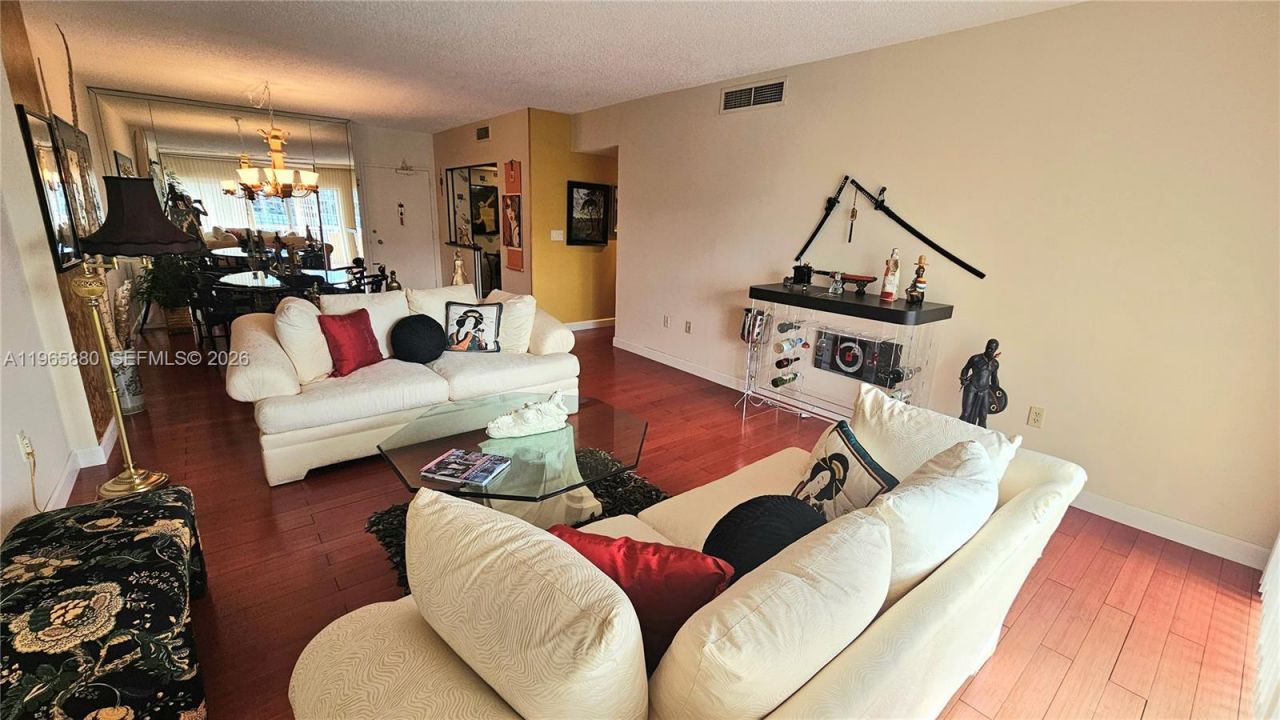 1985 S Ocean Dr, Unit 10J, Hallandale Beach, FL 33009 Photo