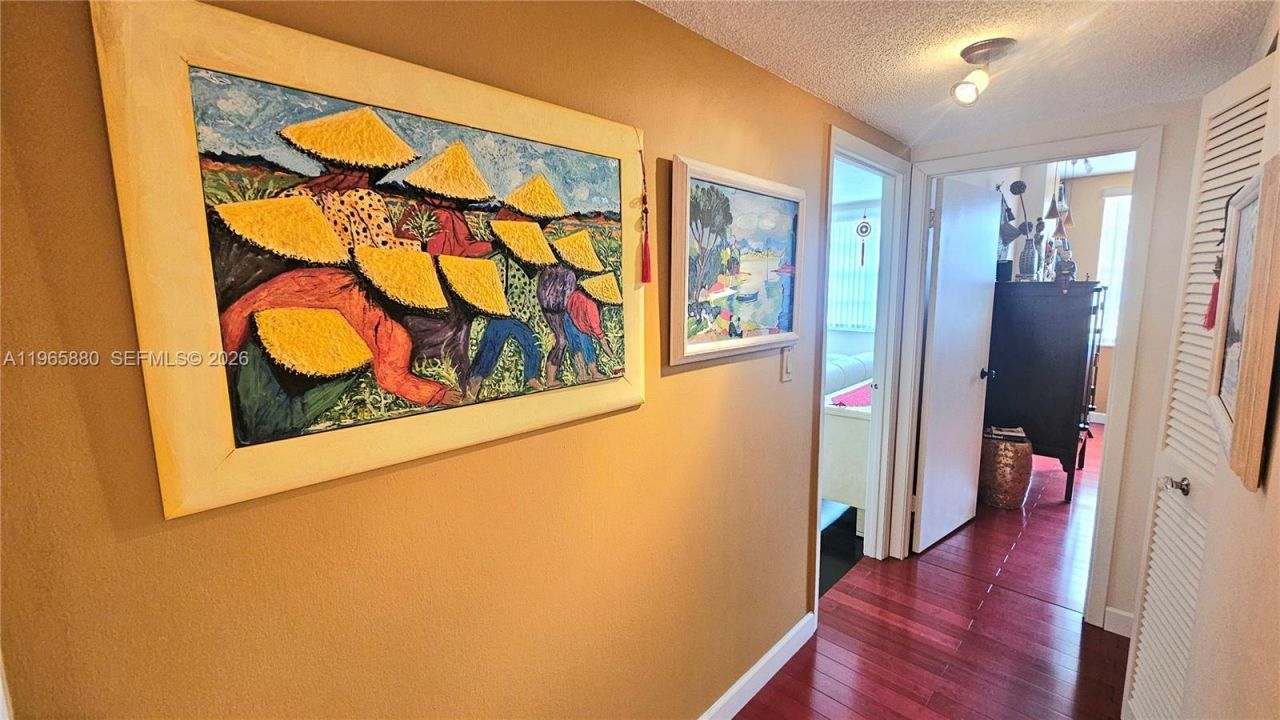 1985 S Ocean Dr, Unit 10J, Hallandale Beach, FL 33009 Photo