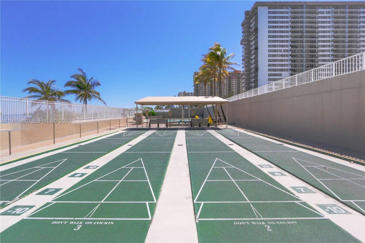 1985 S Ocean Dr, Unit 10J, Hallandale Beach, FL 33009 Photo