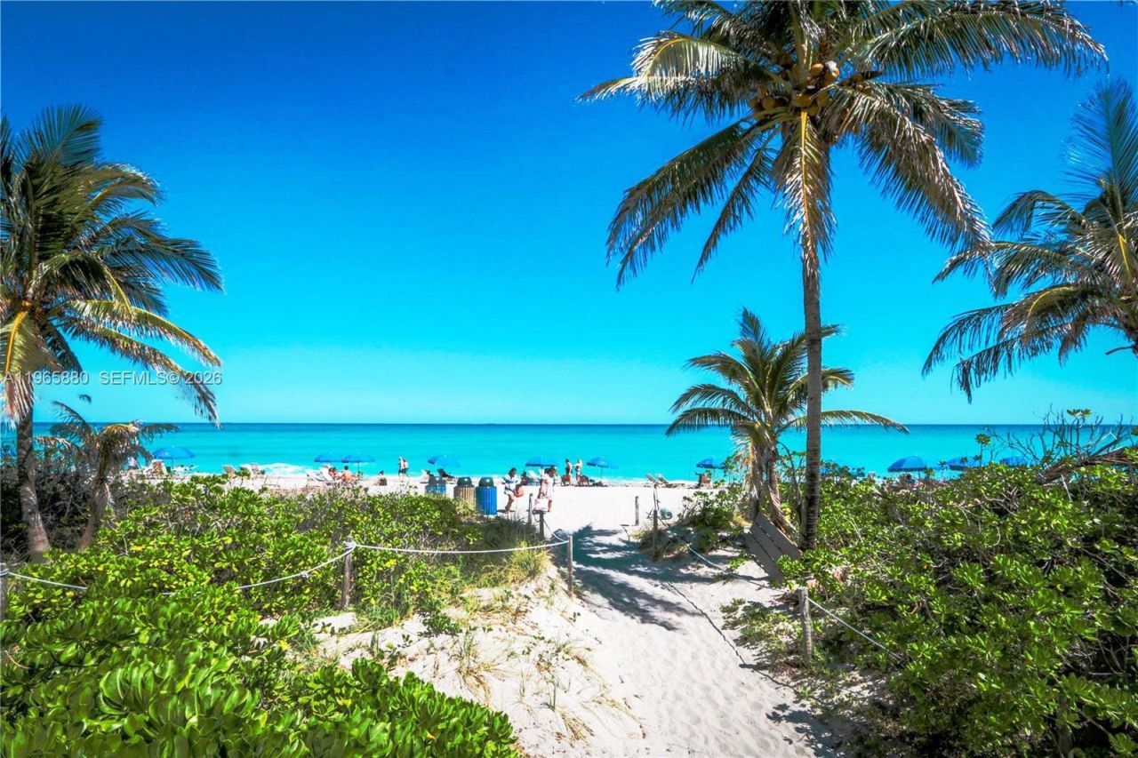 1985 S Ocean Dr, Unit 10J, Hallandale Beach, FL 33009 Photo