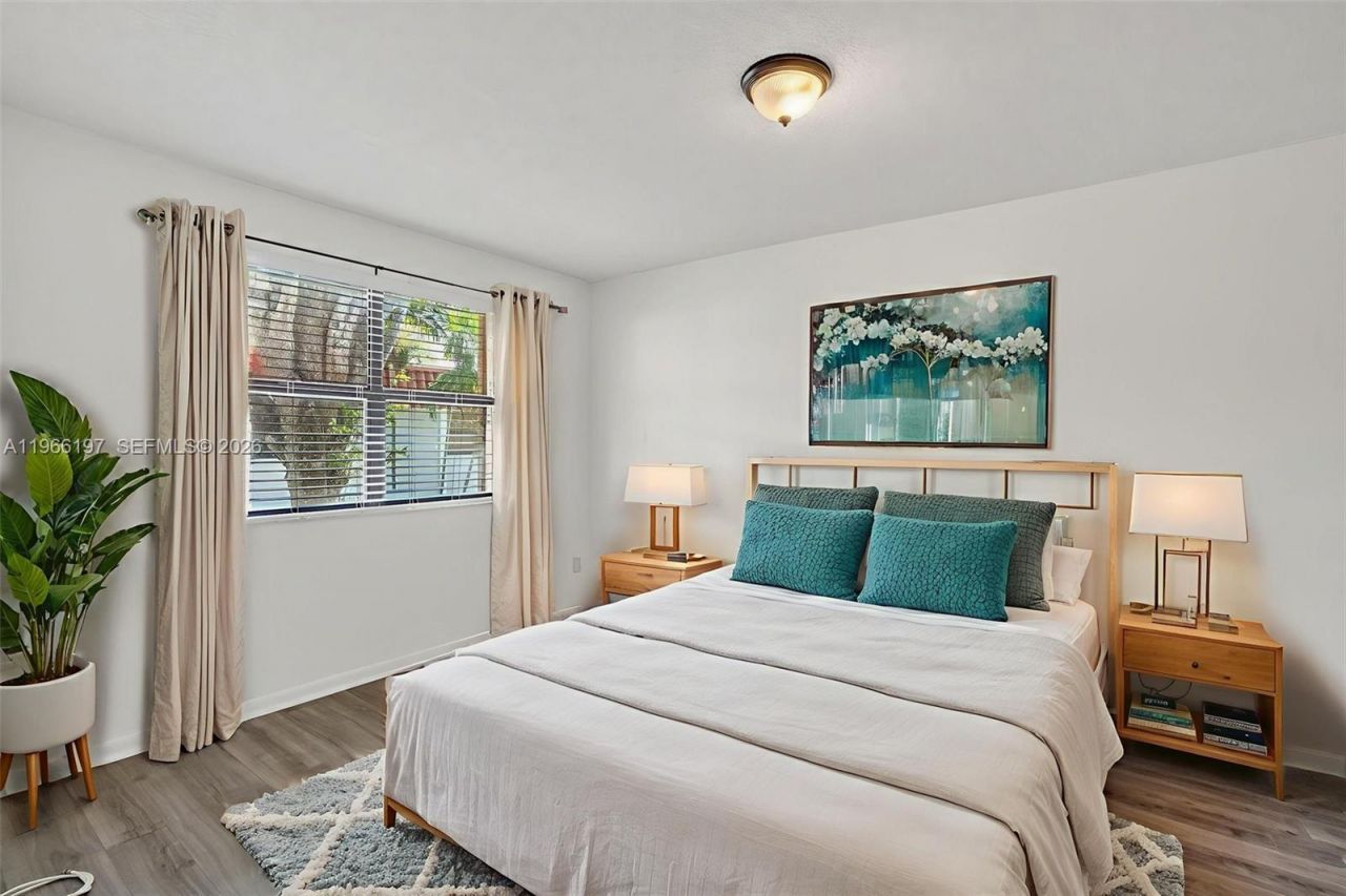 9730 Hammocks Blvd, Unit 201-28, Miami, FL 33196 Photo