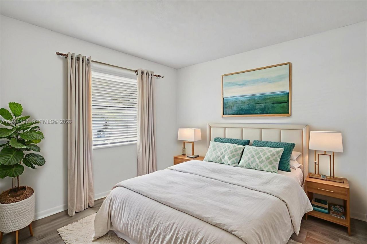 9730 Hammocks Blvd, Unit 201-28, Miami, FL 33196 Photo