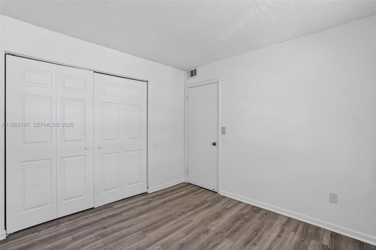 9730 Hammocks Blvd, Unit 201-28, Miami, FL 33196 Photo