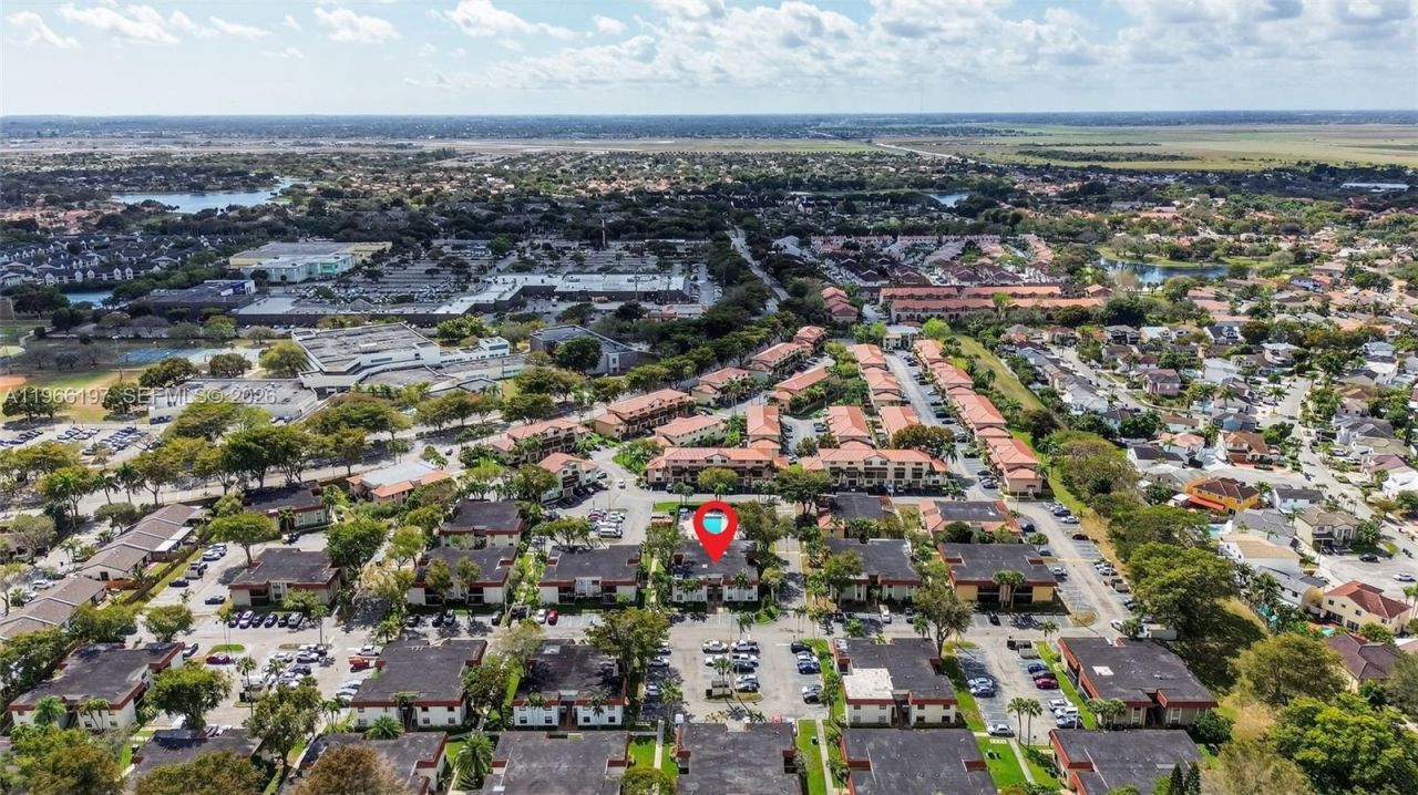 9730 Hammocks Blvd, Unit 201-28, Miami, FL 33196 Photo