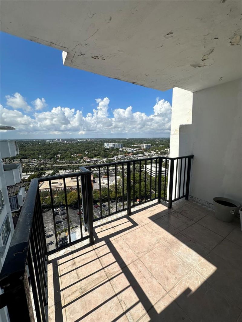 2750 NE 183rd St , Unit PH07, Aventura, FL 33160 Photo
