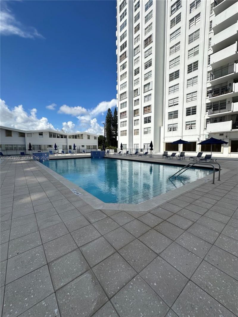 2750 NE 183rd St , Unit PH07, Aventura, FL 33160 Photo