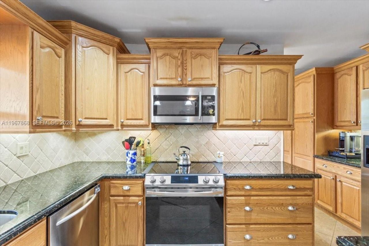 9750 SW 143rd Dr , Miami, FL 33176 Photo