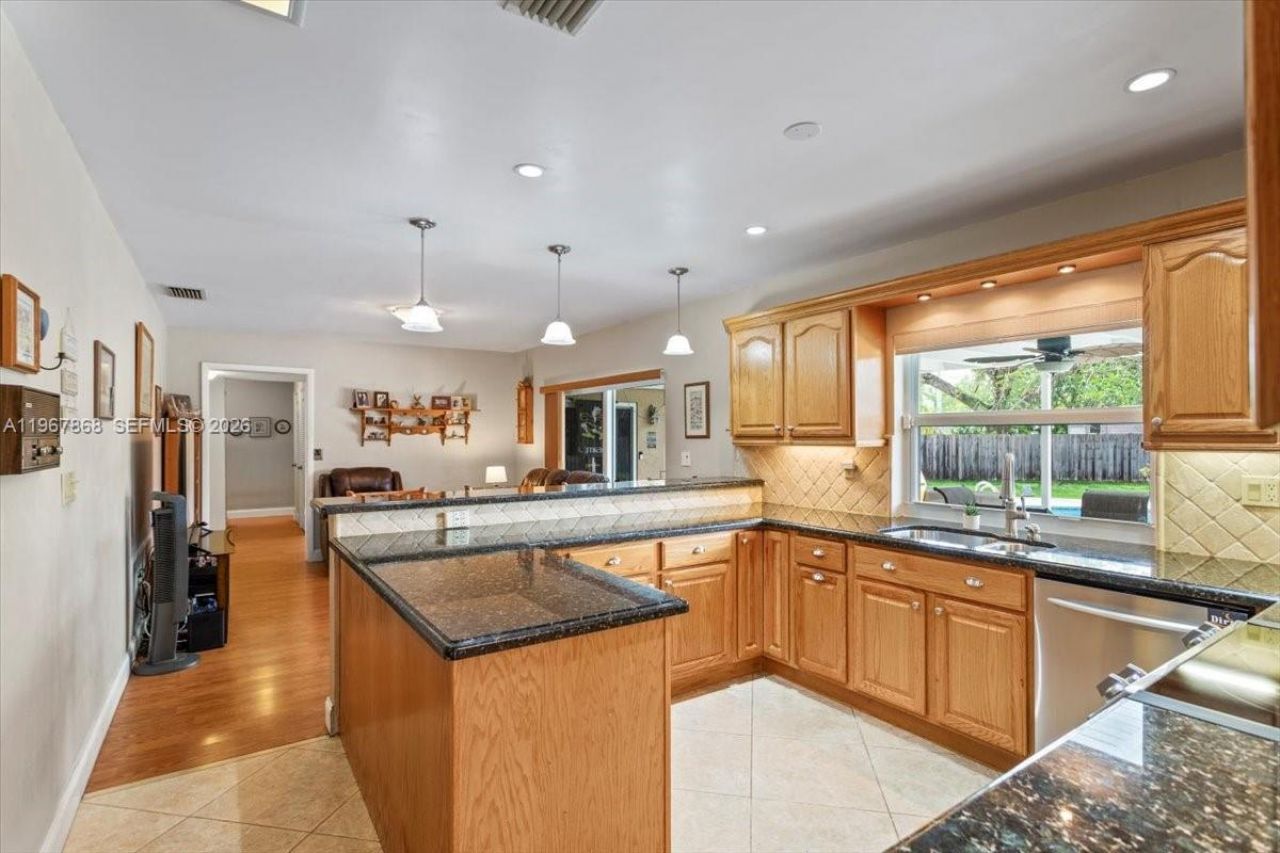 9750 SW 143rd Dr , Miami, FL 33176 Photo