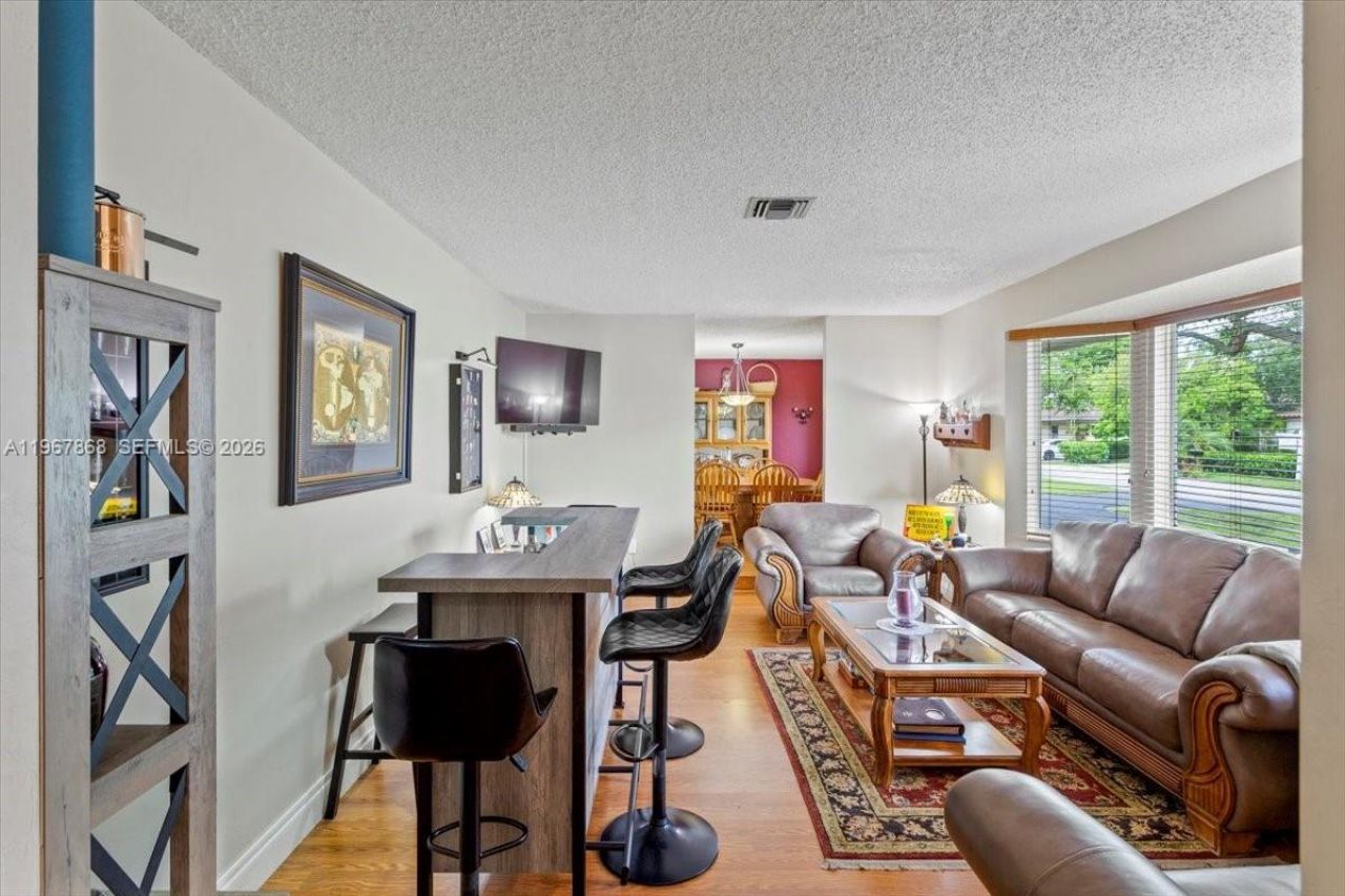 9750 SW 143rd Dr , Miami, FL 33176 Photo