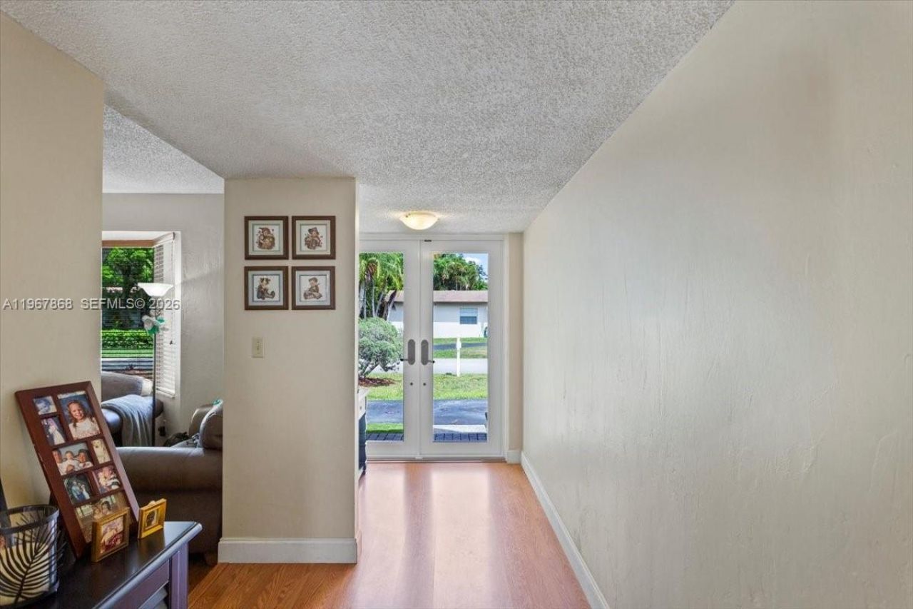 9750 SW 143rd Dr , Miami, FL 33176 Photo