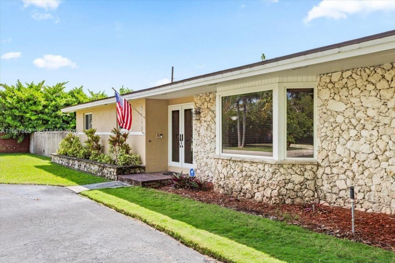 9750 SW 143rd Dr , Miami, FL 33176 Photo