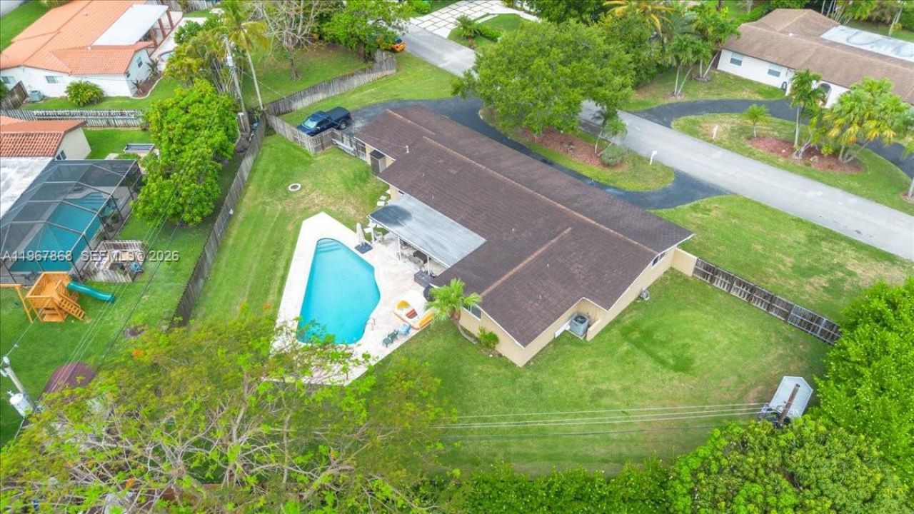 9750 SW 143rd Dr , Miami, FL 33176 Photo