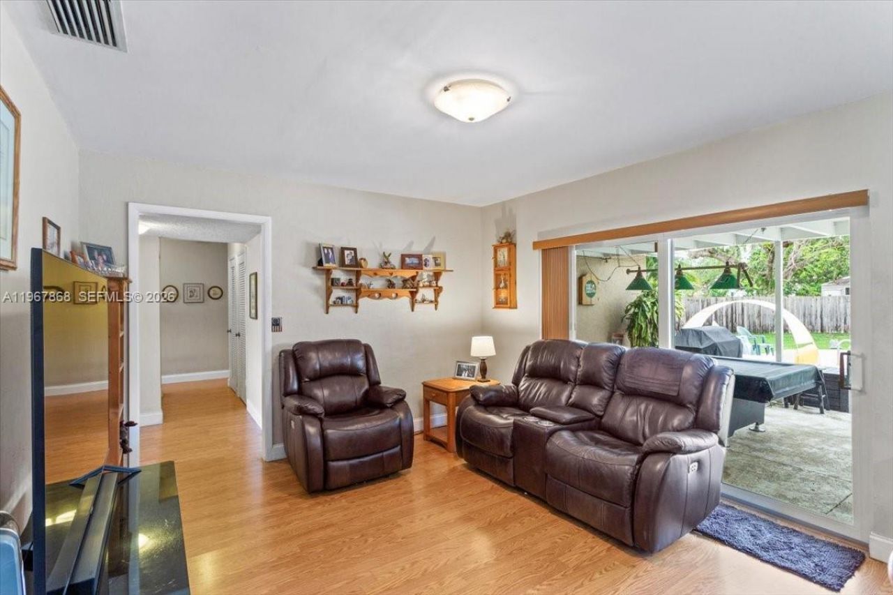 9750 SW 143rd Dr , Miami, FL 33176 Photo